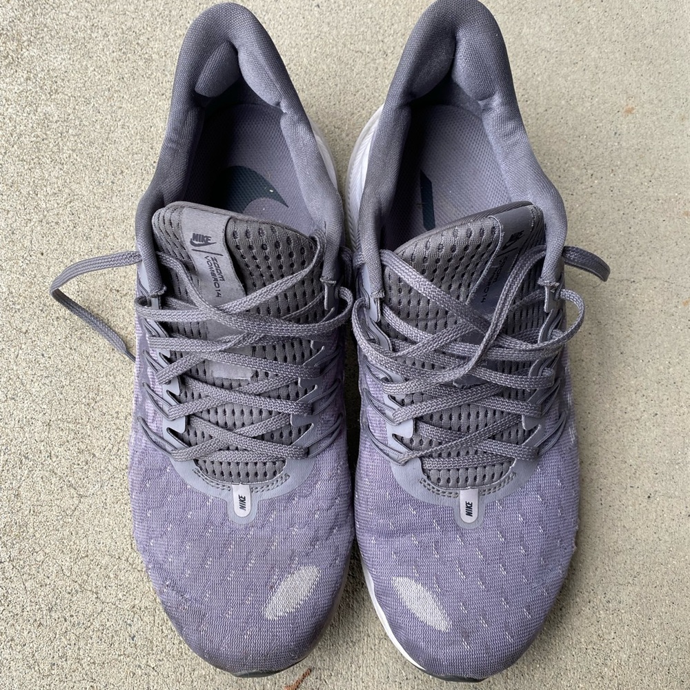 Nike Vomero size 10 men’s